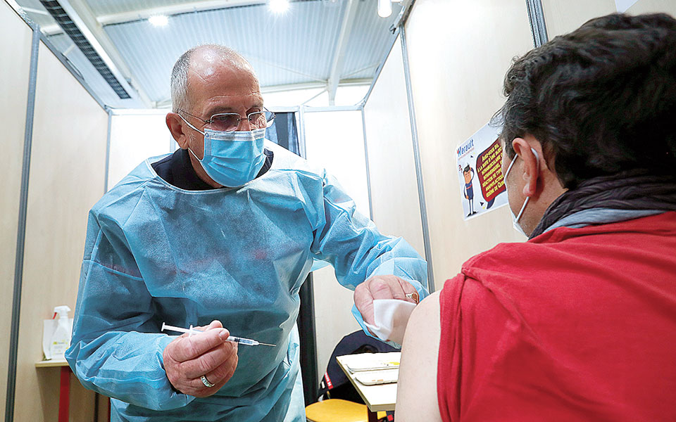 Εμβόλιο AstraZeneca: Ηλικιακό όριο ανά χώρα-2