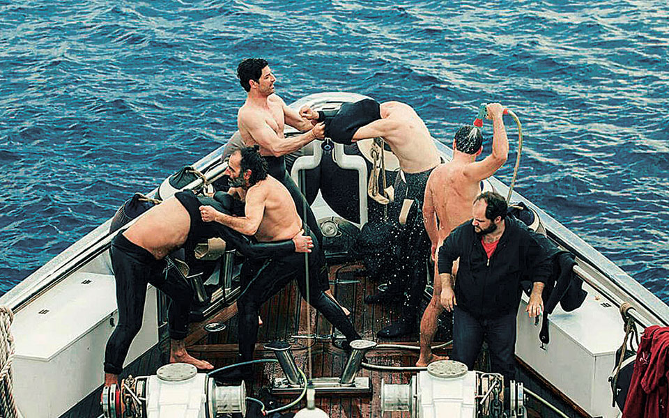 με-το-βλέμμα-στην-κληρονομιά-του-ελλην-561324301