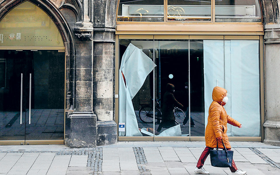 πτώση-βιομηχανικής-παραγωγής-σε-γαλλ-561325768