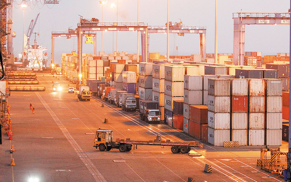 κινεζικές-εξαγωγές-αυξήθηκαν-κατά-306-561331492