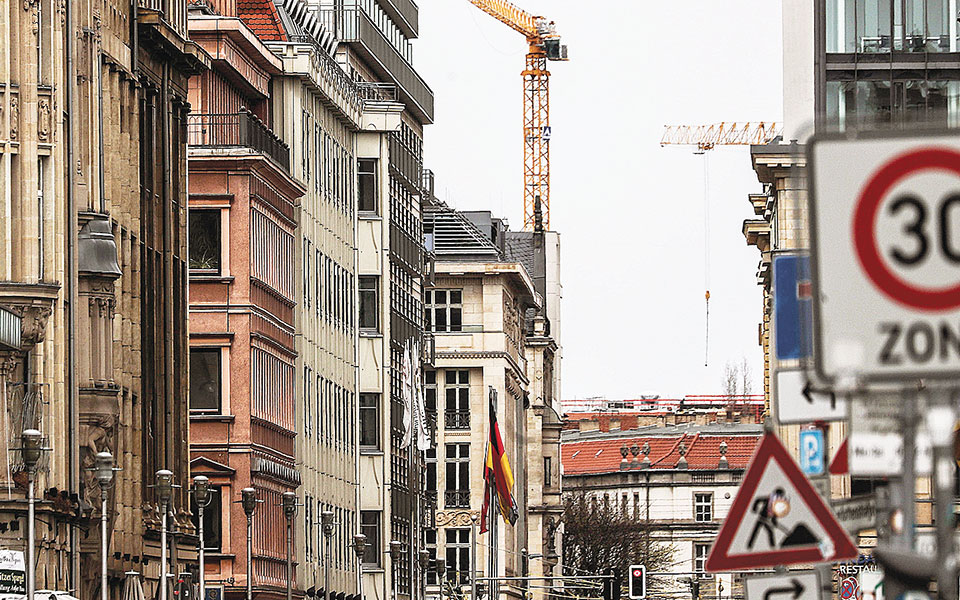 βερολίνο-παράνομο-το-πάγωμα-των-ενο-561332581