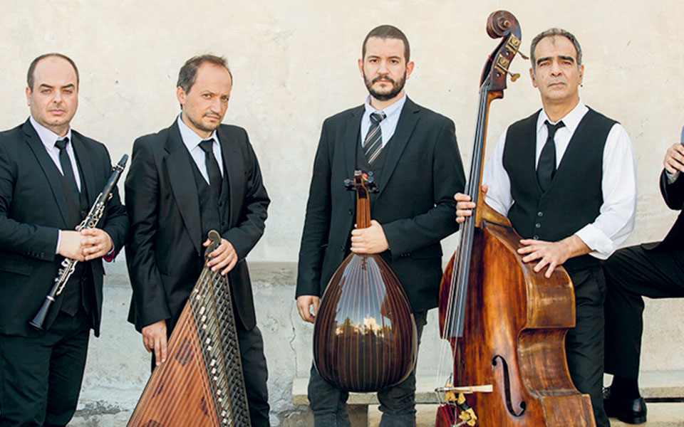 εκτακτωσπροτάσεις-για-τις-μέρες-του-lockdown-561334042