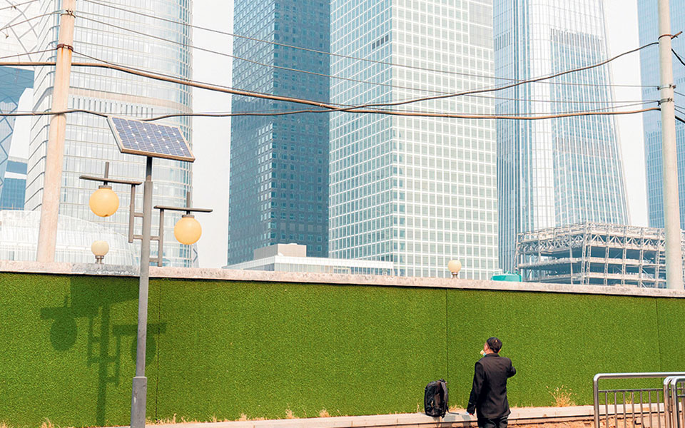 κινεζική-ανάπτυξη-εξαρτημένη-από-τα-έ-561337531