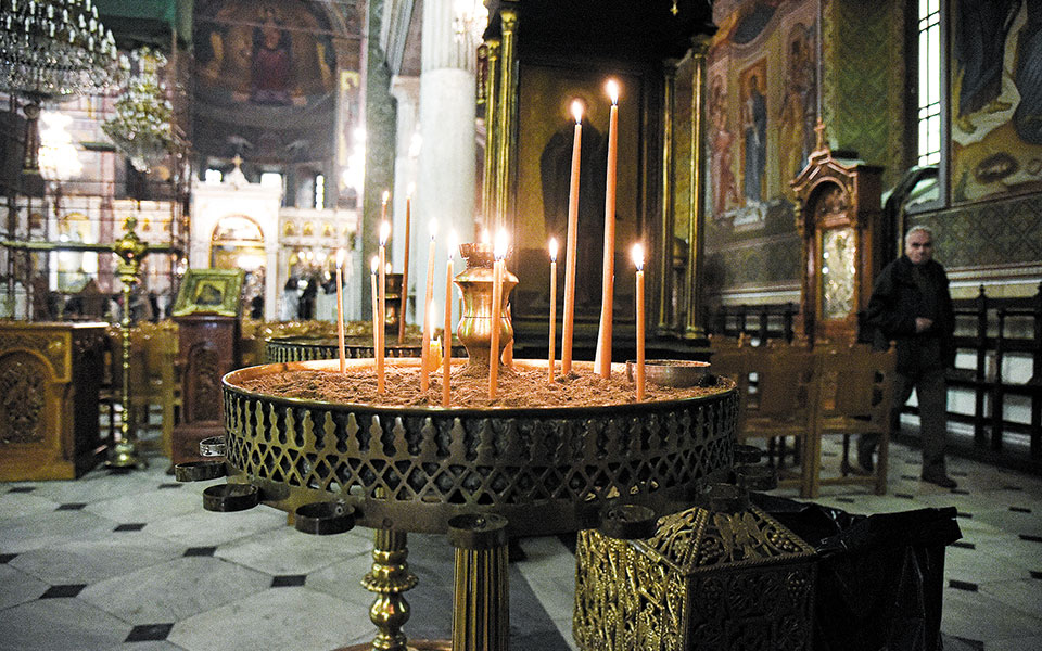 εκκλησία-πιο-νωρίς-όλες-οι-ακολουθίες-561338197