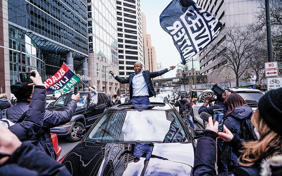 δολοφονία-τζορτζ-φλόιντ-ικανοποίηση-561339544