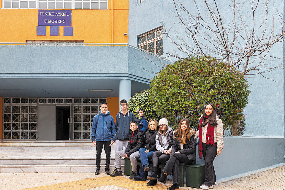 Καινοτόμα παγκάκια από μαθητές λυκείου-1