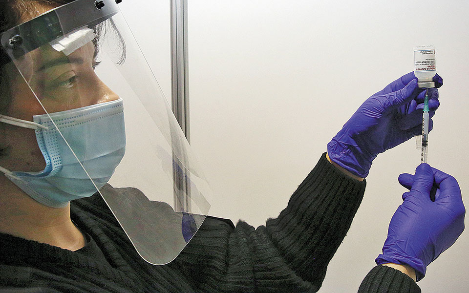 νίκος-σιαφάκας-εμβόλια-και-παρενέργε-561339637