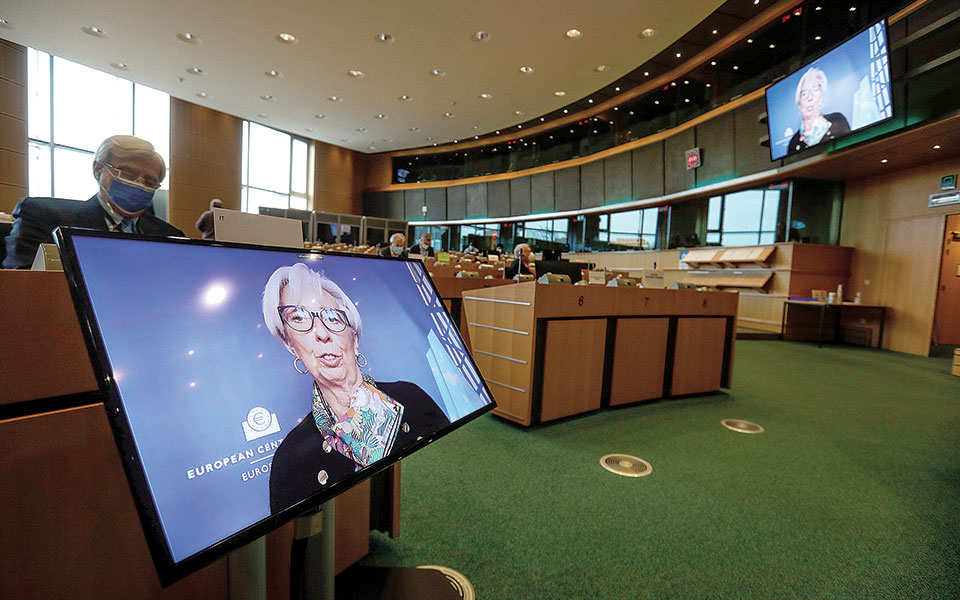 εκτ-ανοιχτές-οι-στρόφιγγες-μέχρι-και-τ-561341326