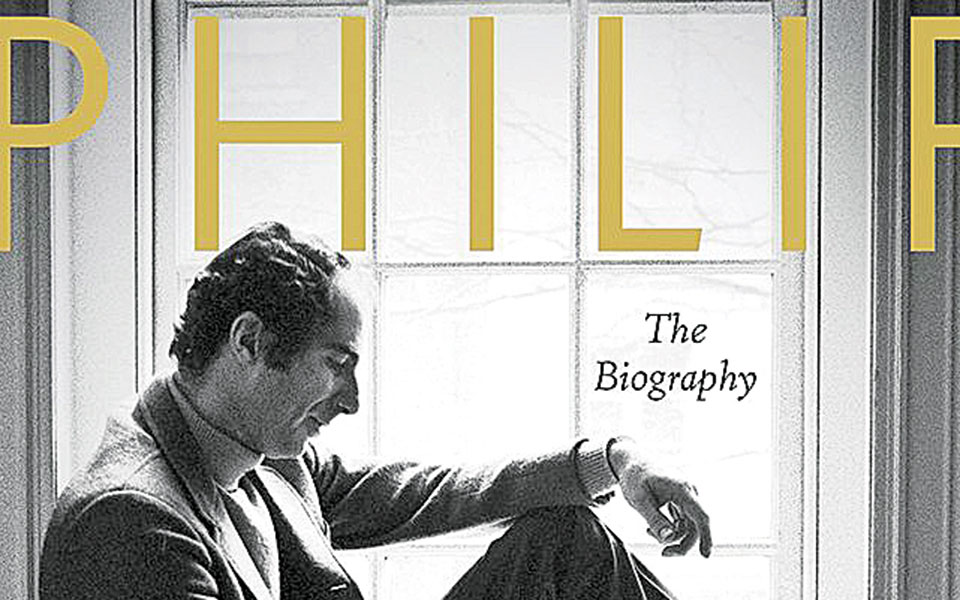 καταγγελίες-εναντίον-βιογράφου-του-φ-561340954