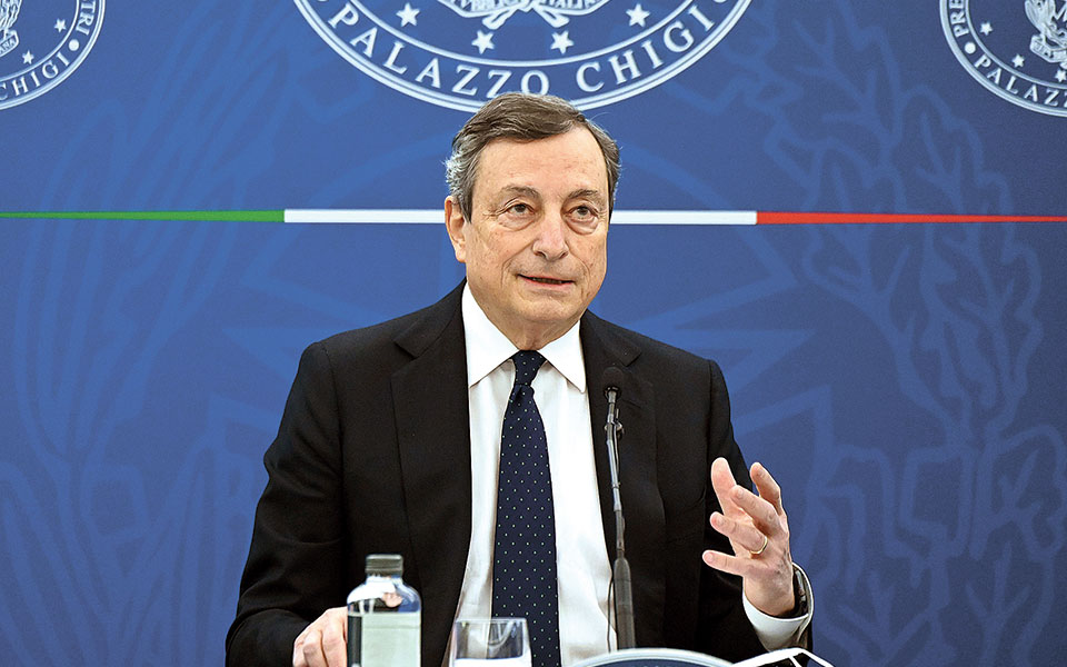 ντράγκι-επενδύσεις-221-δισ-ευρώ-με-πόρου-561341233