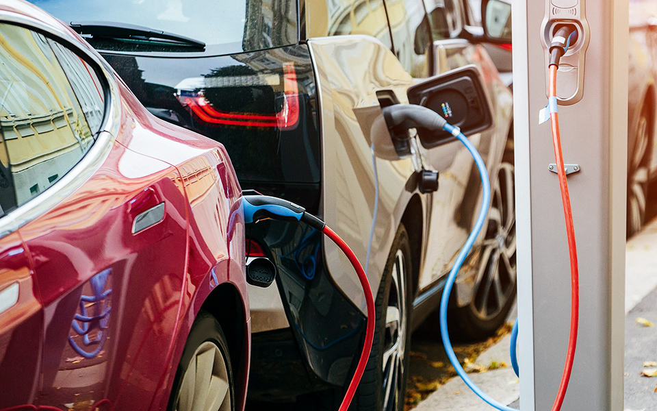 ενέργειες-υψηλού-λαϊκισμού-561343282