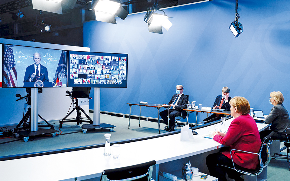 δυναμική-επιστροφή-της-αμερικής-στη-μ-561343807