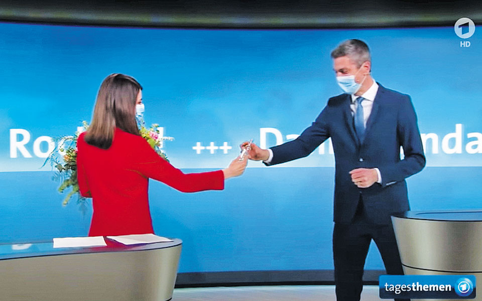 λίντα-ζερβάκη-αποχαιρετισμός-με-ούζο-561346918