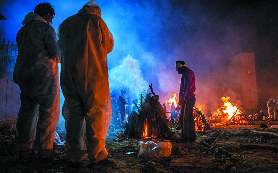 εκτός-κάθε-ορίου-καλπάζει-στην-ινδί-561349627