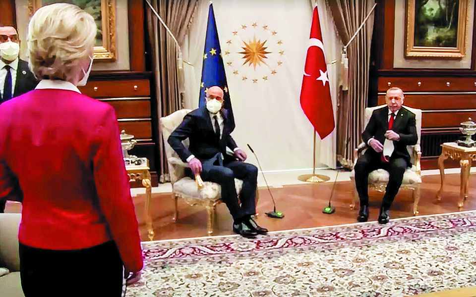 Μάικλ Λι: «Ο Ερντογάν ποντάρει στην εκκρεμότητα»-1