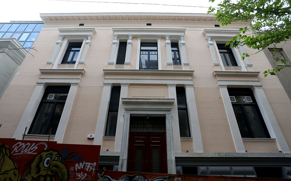 μέγαρο-τσίλλερ-λοβέρδου-έτοιμο-να-υ-561329425