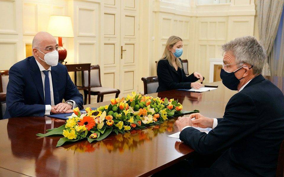 οι-διμερείς-σχέσεις-στη-συνάντηση-δέν-561339403