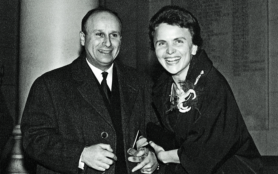 Η ζωή της Ελένης Γλύκατζη – Αρβελέρ: «Νίκησα τις φοβίες μου με τη στολή της πειθαρχίας»-2