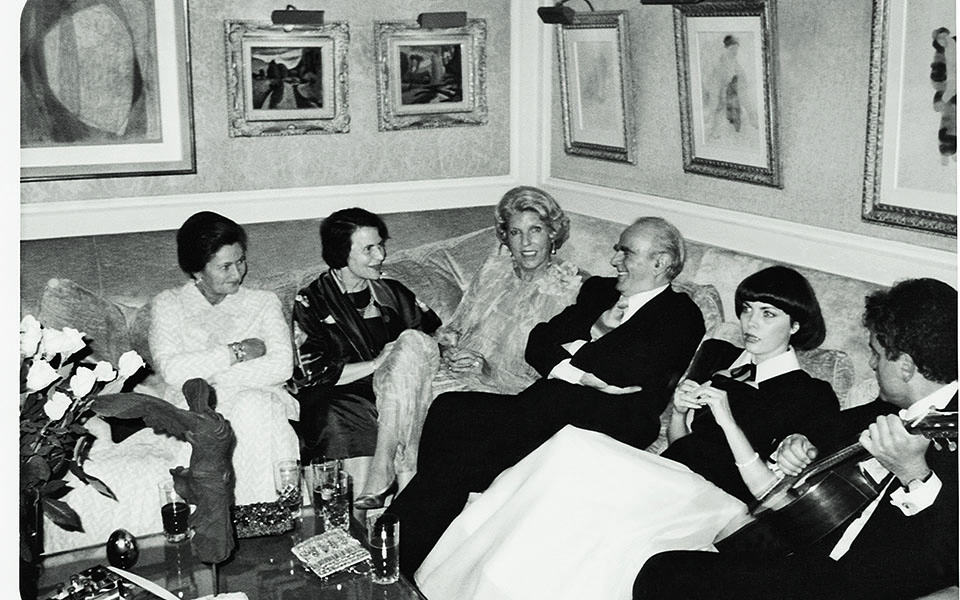 Η ζωή της Ελένης Γλύκατζη – Αρβελέρ: «Νίκησα τις φοβίες μου με τη στολή της πειθαρχίας»-8