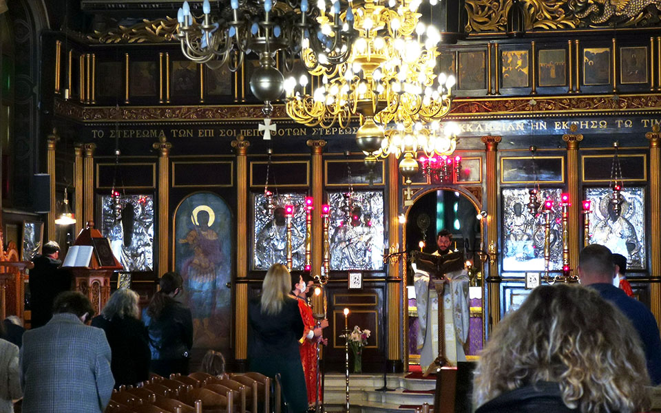 ανάσταση-στις-10-μ-μ-φέτος-λόγω-μέτρων-561337036