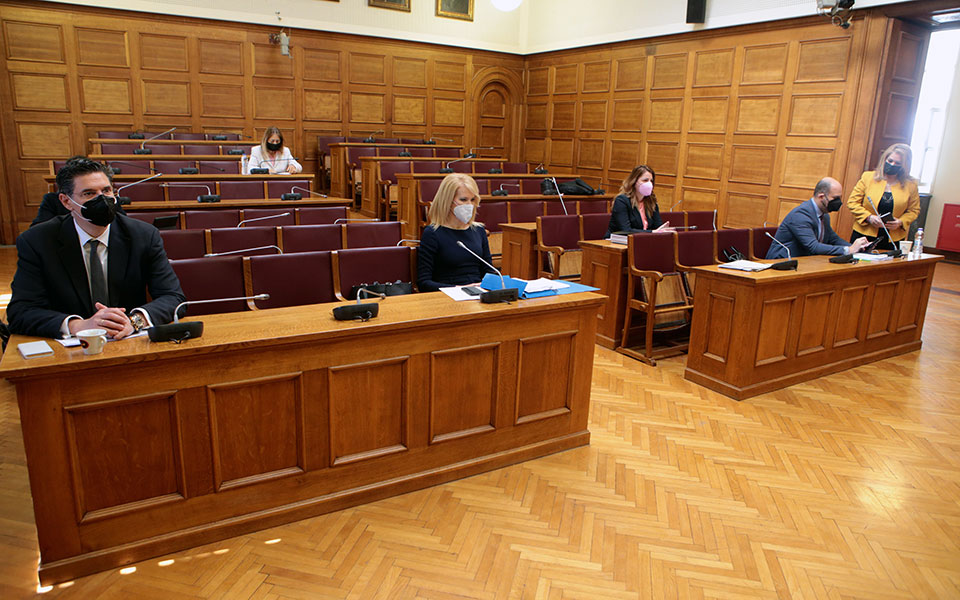 προανακριτική-η-ccc-ο-καλογρίτσας-και-τα-3-561341008