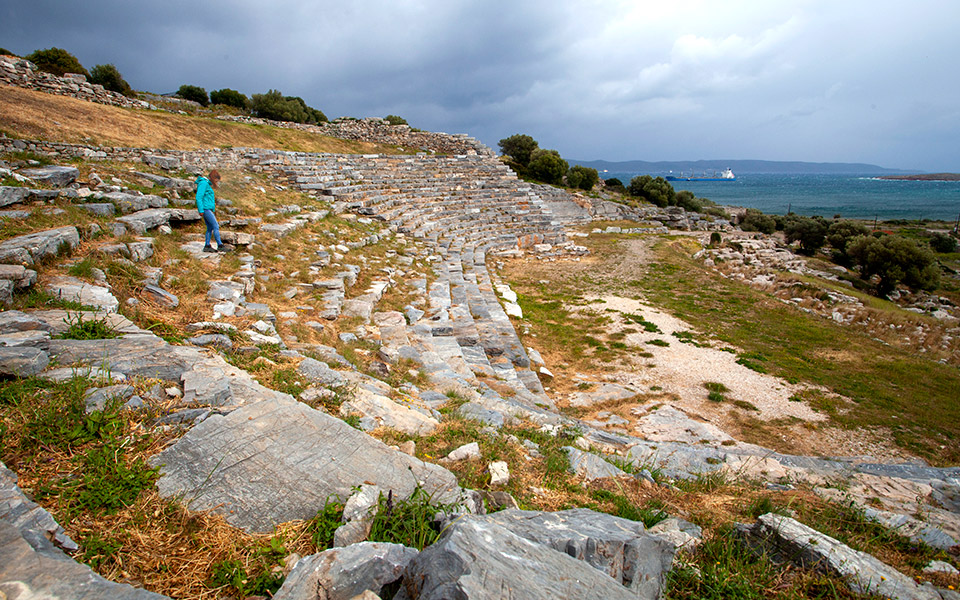 οι-εκπλήξεις-του-θορικού-561333145