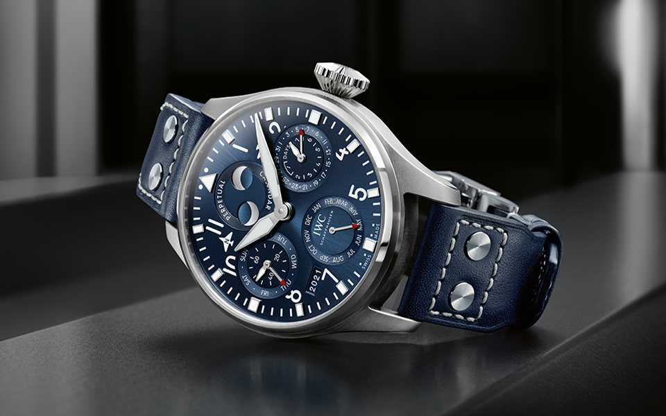 αεροπορική-επιδρομή-από-την-iwc-schaffhausen-το-2021-561336616