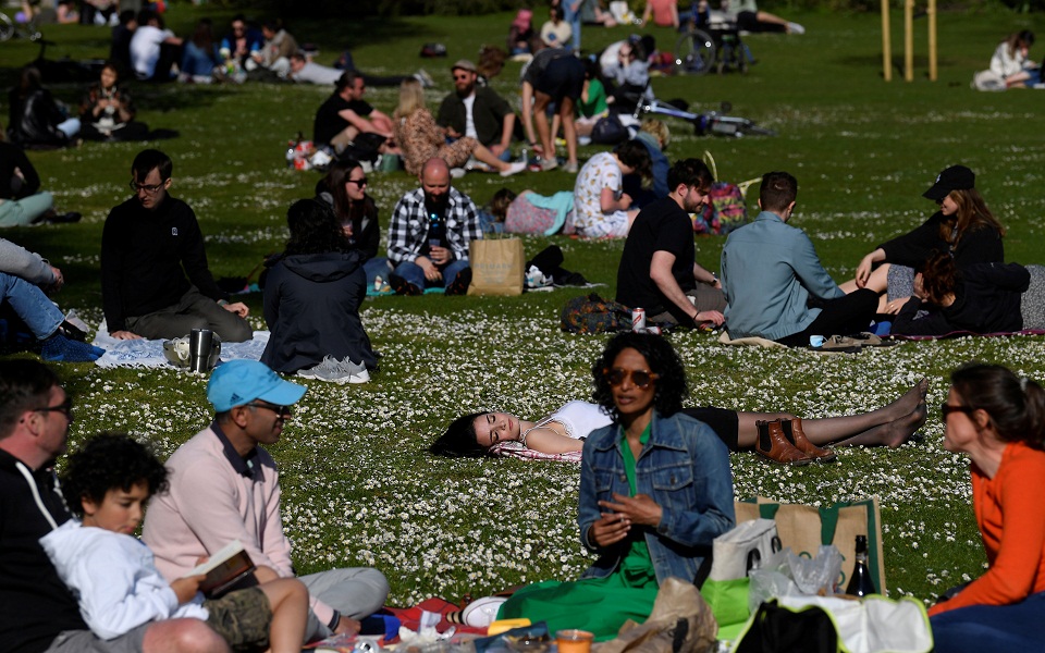 βρετανία-τρεις-διαφορετικές-ινδικές-561350230