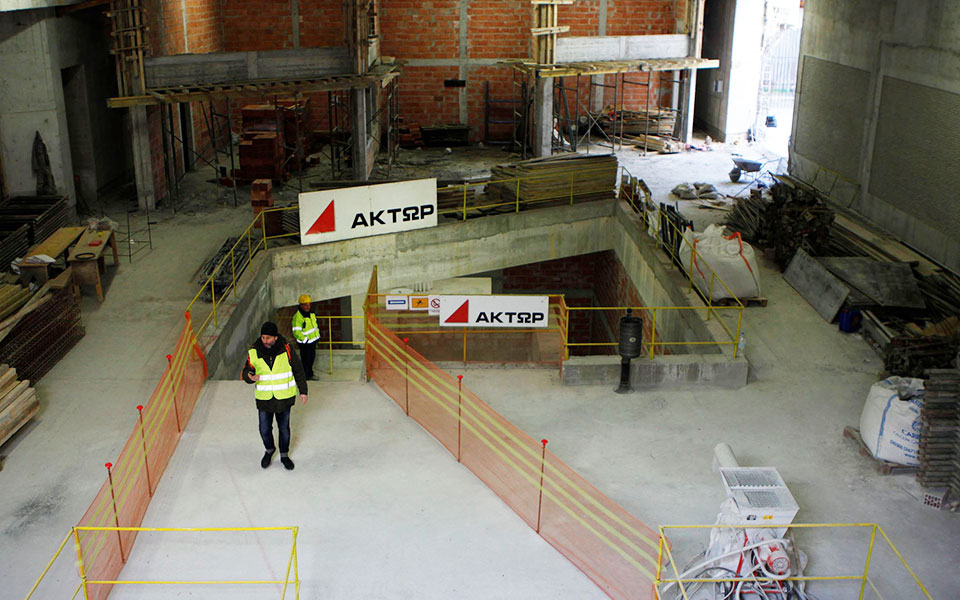 βαθαίνει-το-χάσμα-μεταξύ-των-μετόχων-τ-561321322