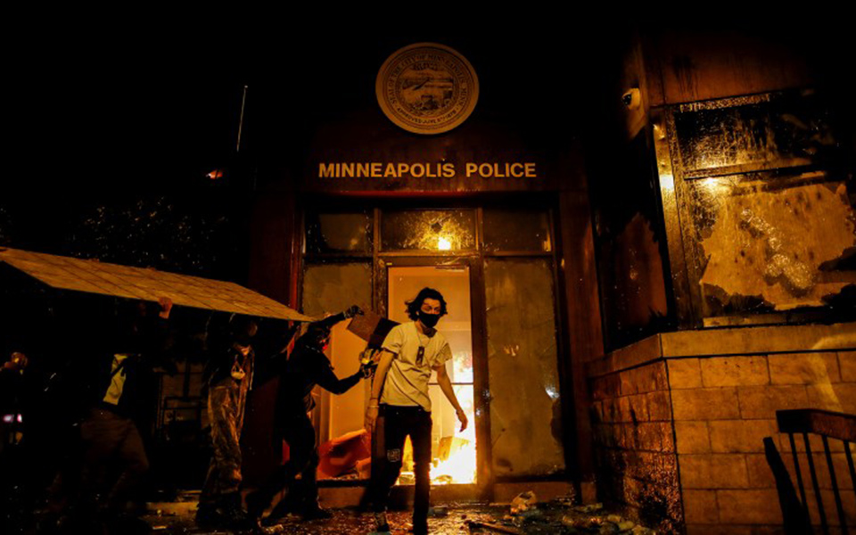 ηπα-πρόστιμο-12-εκατ-δολαρίων-σε-23χρονο-γ-561349738