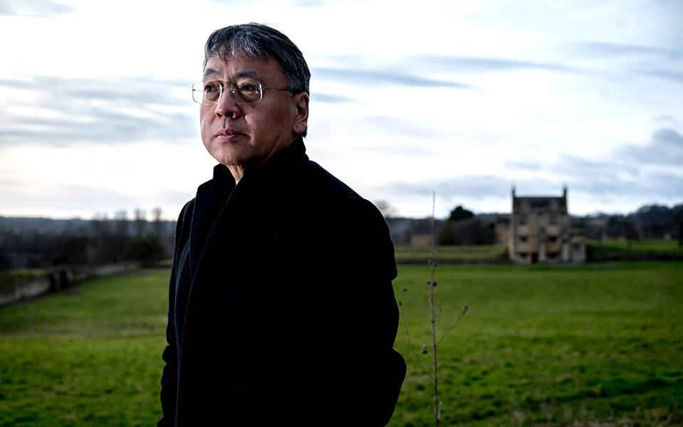 ο-καζούο-ισιγκούρο-φαντάζεται-μαζί-μα-561327484