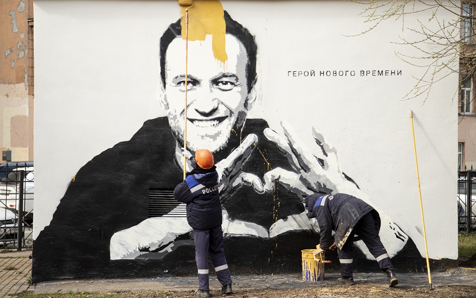 πρώτη-εμφάνιση-του-εμφανώς-αδύναμου-ν-561348613