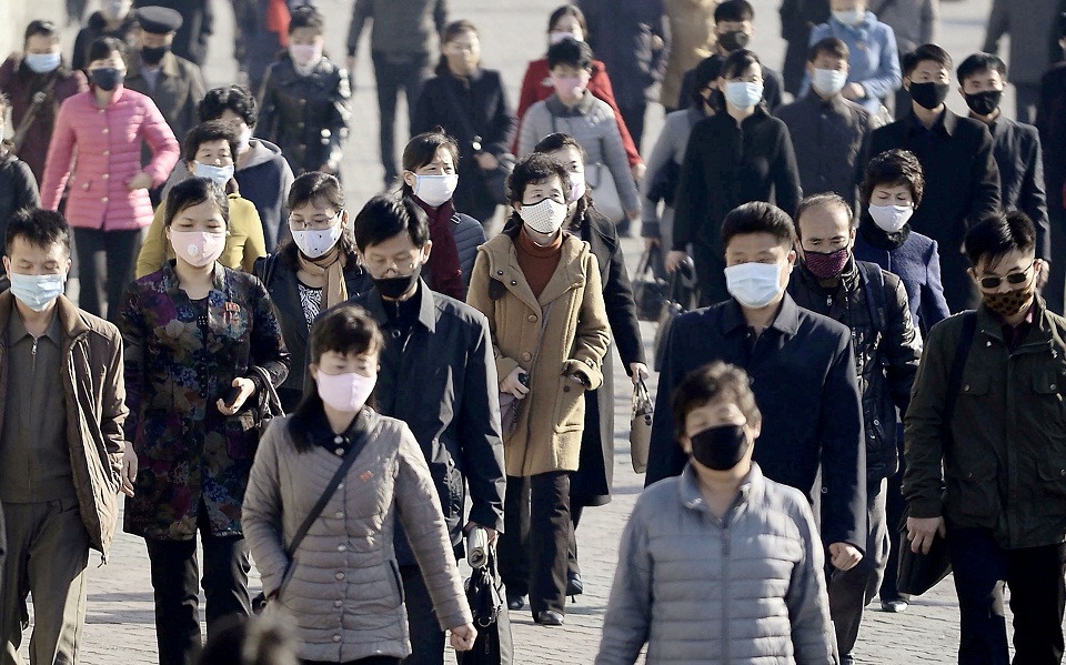 φεύγουν-άρον-άρον-από-τη-βόρεια-κορέα-ο-561315514