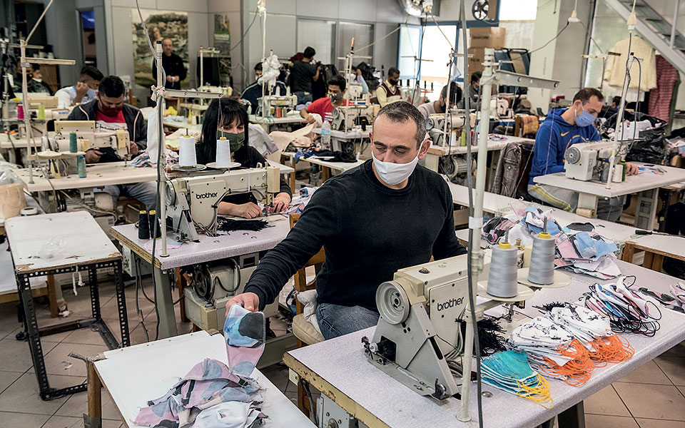 από-το-εργαστήριο-στο-περίπτερο-561329206