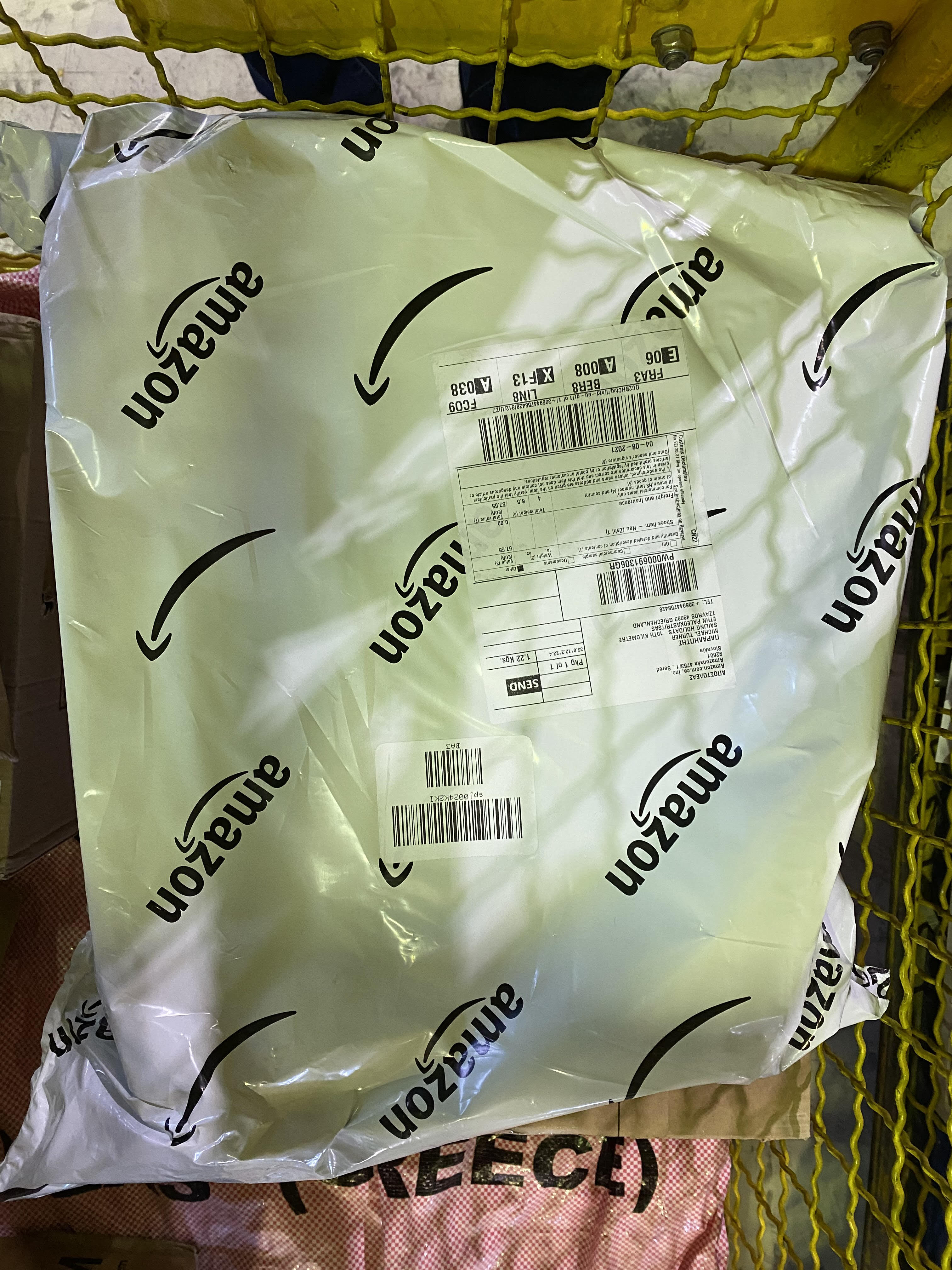 ΕΛΤΑ: Συμφωνία με την Amazon για την διανομή των εμπορευμάτων της-1