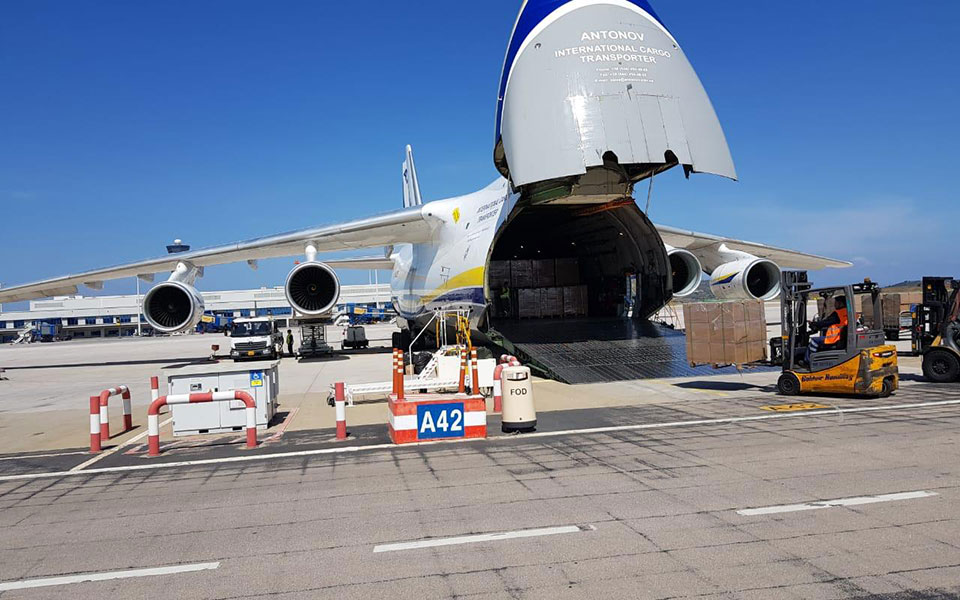 Παρελήφθησαν 2,5 εκατ. self-tests με αεροσκάφος Antonov-2