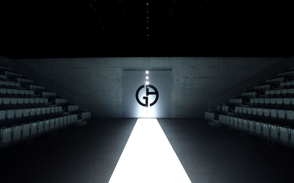 armani-και-prada-προσφέρουν-χώρους-για-την-εκστρ-561316321