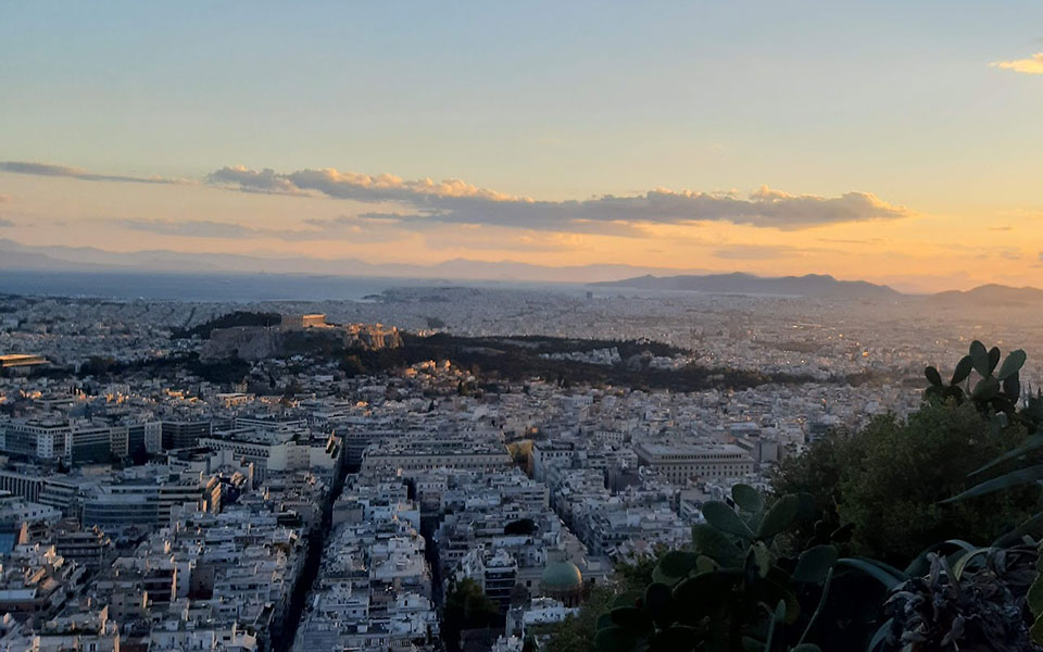 στους-λογαριασμούς-1825-εκατ-για-τα-ενοίκ-561339328