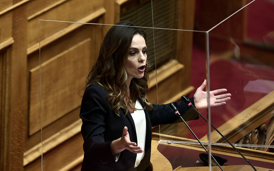 αχτσιόγλου-ανεπαρκές-το-επίδομα-στου-561318847