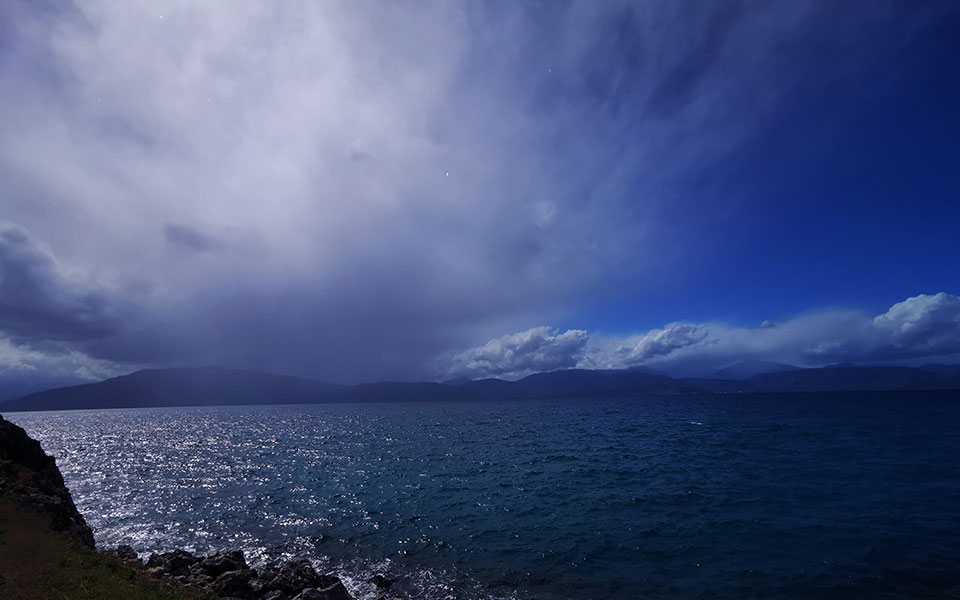 καταιγίδες-από-το-μεσημέρι-και-θυελλώ-561318274