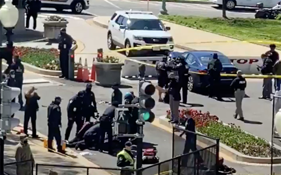 ΗΠΑ: Επίθεση στο Καπιτώλιο – Νεκροί ο ύποπτος και ένας αστυνομικός (εικόνες – βίντεο)-2