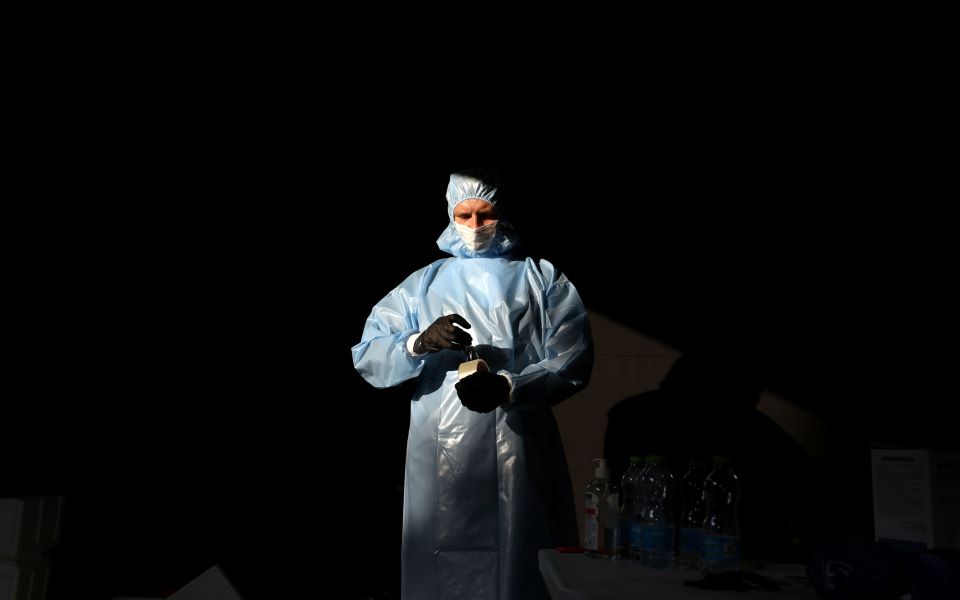 κορωνοϊός-1-400-νέα-κρούσματα-57-θάνατοι-561343867