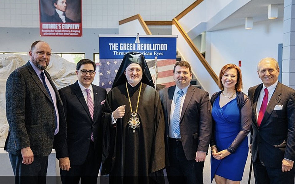 ελπιδοφόρος-εγκαινίασε-έκθεση-στη-βο-561314953