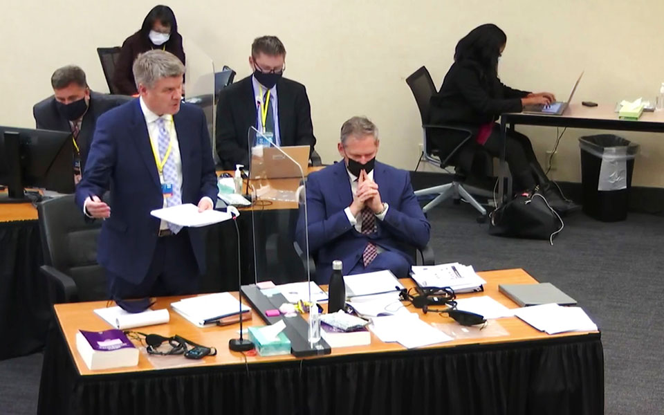 Στιγμές που συγκλόνισαν στη δίκη Φλόιντ-6