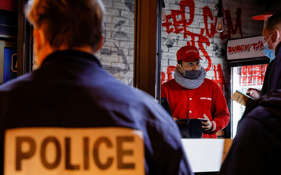 γαλλία-εγκρίθηκε-ο-νόμος-για-την-καθο-561332299