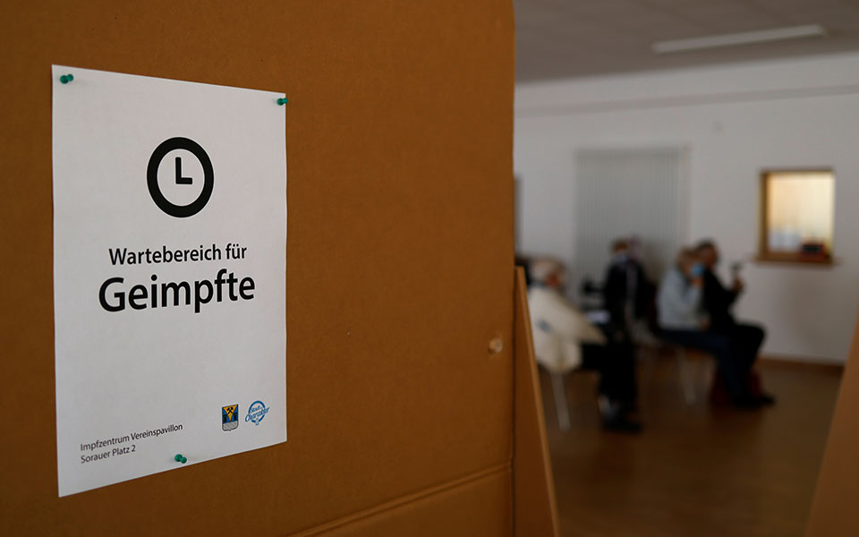 γερμανία-πέταξαν-40-000-δόσεις-του-εμβολίο-561346513