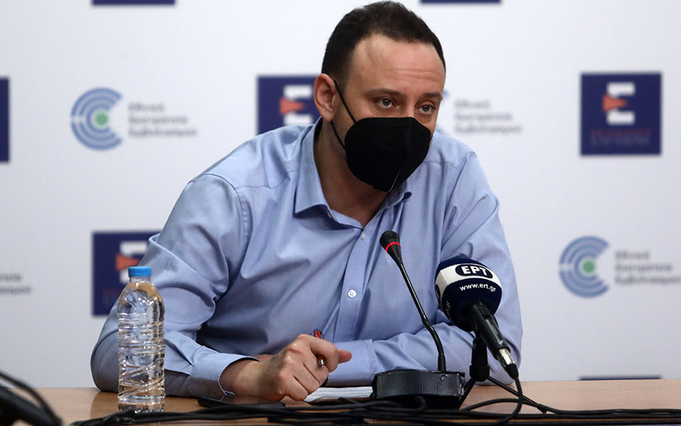 Κορωνοϊός: Αύξηση κρουσμάτων στις ηλικίες 15-19 ετών-2