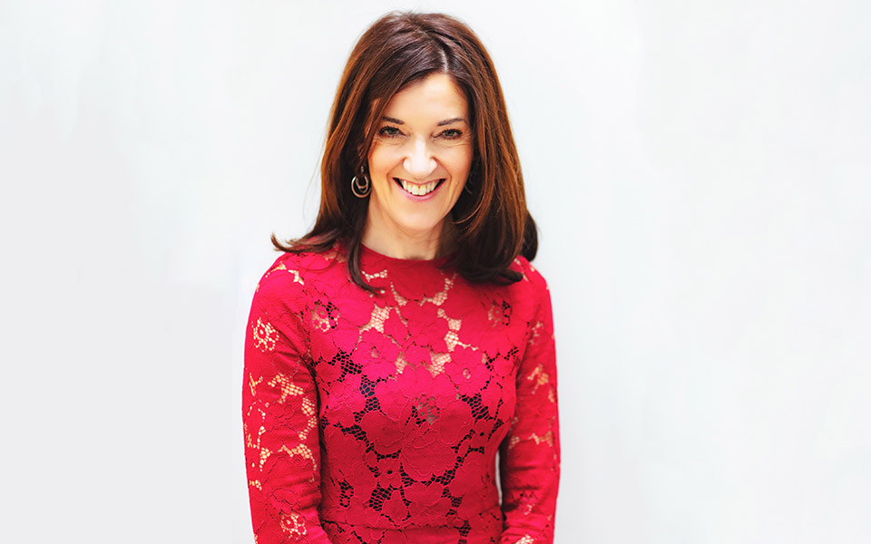 to-public-events-go-social-υποδέχεται-τη-victoria-hislop-561331558