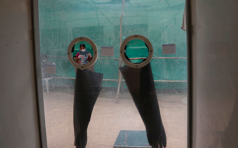 ινδία-σε-lockdown-το-δελχί-μετά-την-έξαρση-κρο-561336160