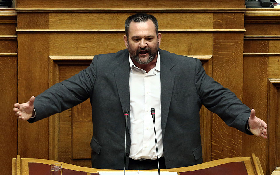 γιάννης-λαγός-συνελήφθη-στο-σπίτι-του-561345910